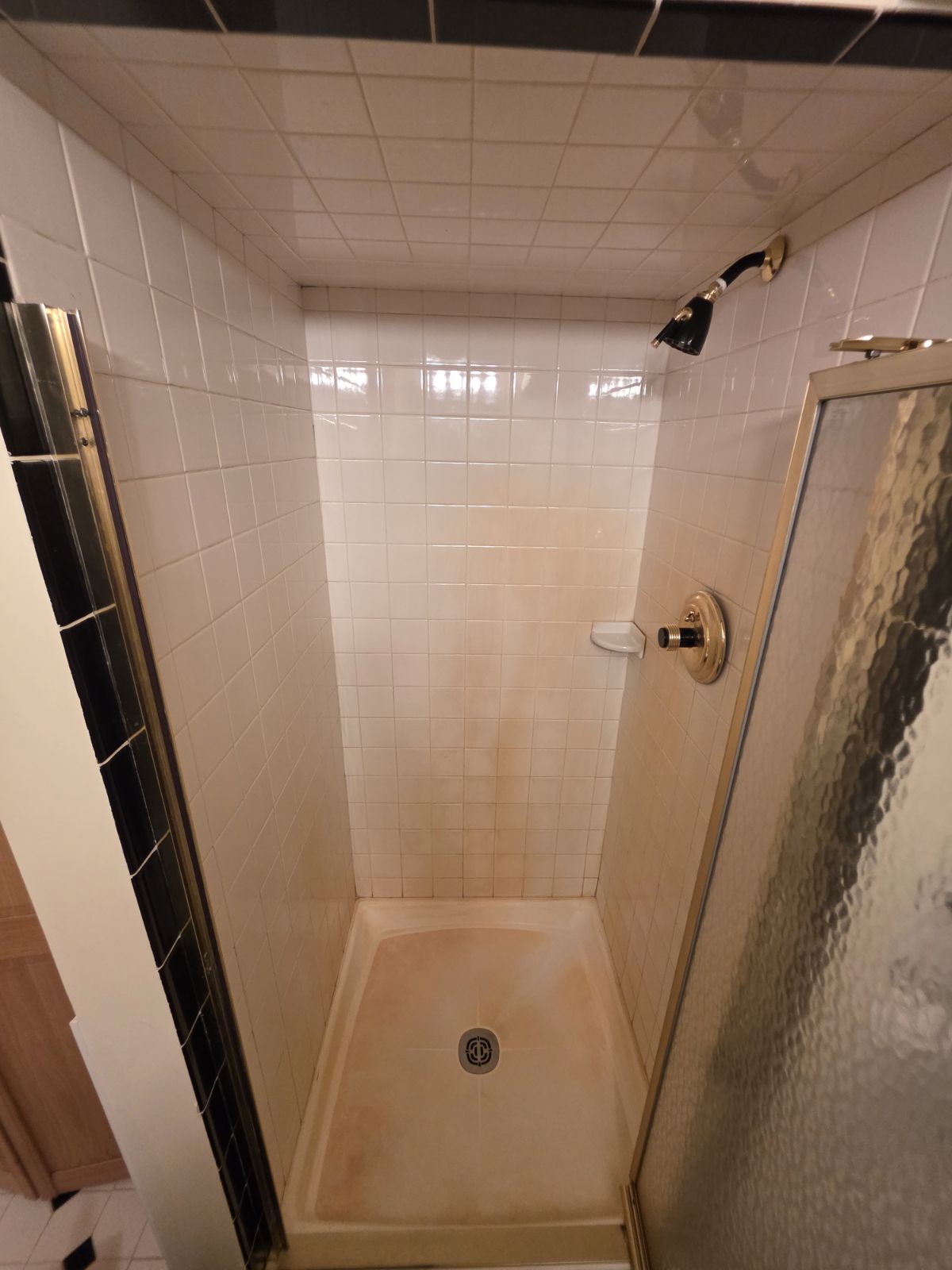 Read more about the article Barrington Tile Cleaning: From Rusty to Radiant